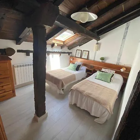 Casas De Quintanilla 3