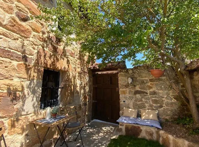 Casas De Quintanilla 3