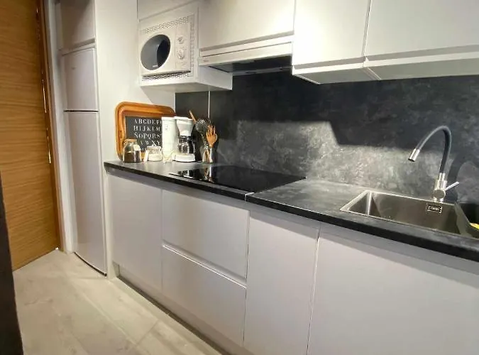 Nyaraló Casas De Quintanilla 3 *