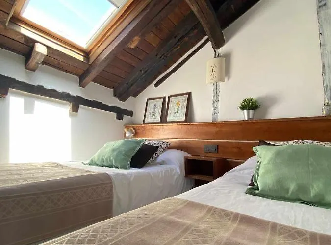 Casas De Quintanilla 3